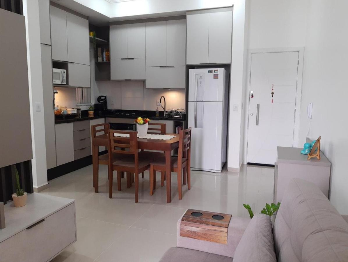 Apartamento Aconchegante A 200 Metros Da Praia ฟลอเรียนอโปลิส ภายนอก รูปภาพ